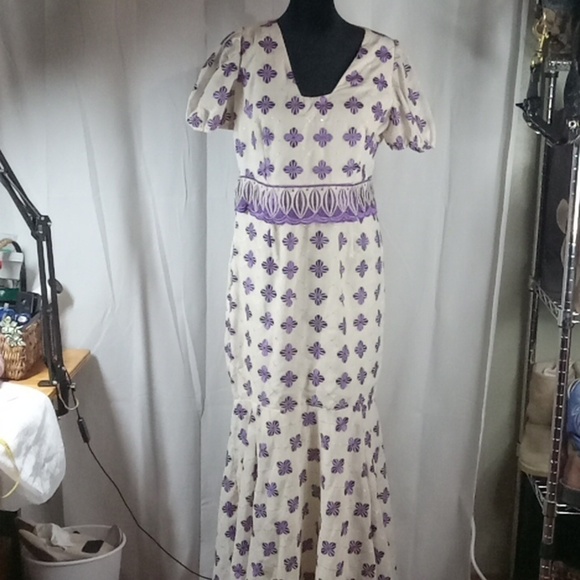 Floral embroidered women's dress S/M